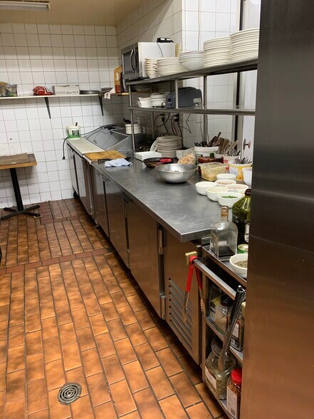 More Photos Of 308 2nd Av, Bassano Restaurant For Sale