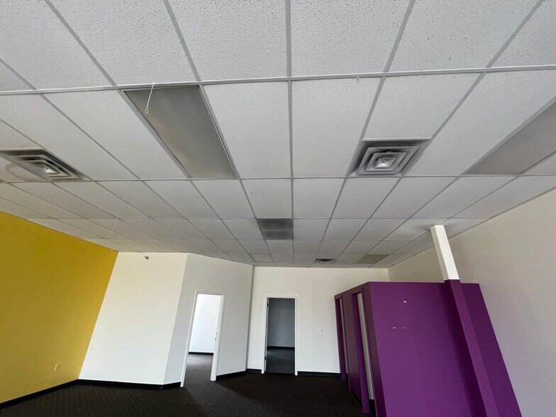 More Photos Of 2350 Miracle Mile Rd, Bullhead City Storefront Retail Office For Sale