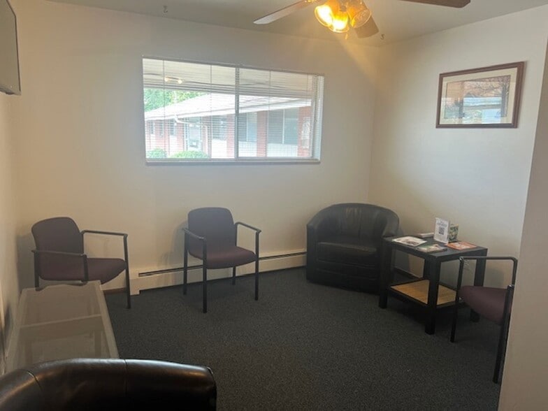 More Photos Of 5025-5039 S Federal Blvd, Englewood Medical For Lease