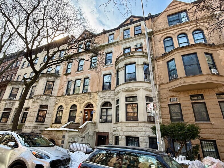 More Photos Of 46 W 87th St, New York Apartments For Sale