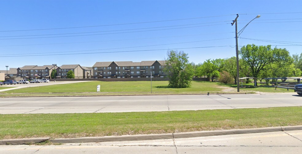More Photos Of 212 SW Sheridan Rd, Lawton Land For Sale