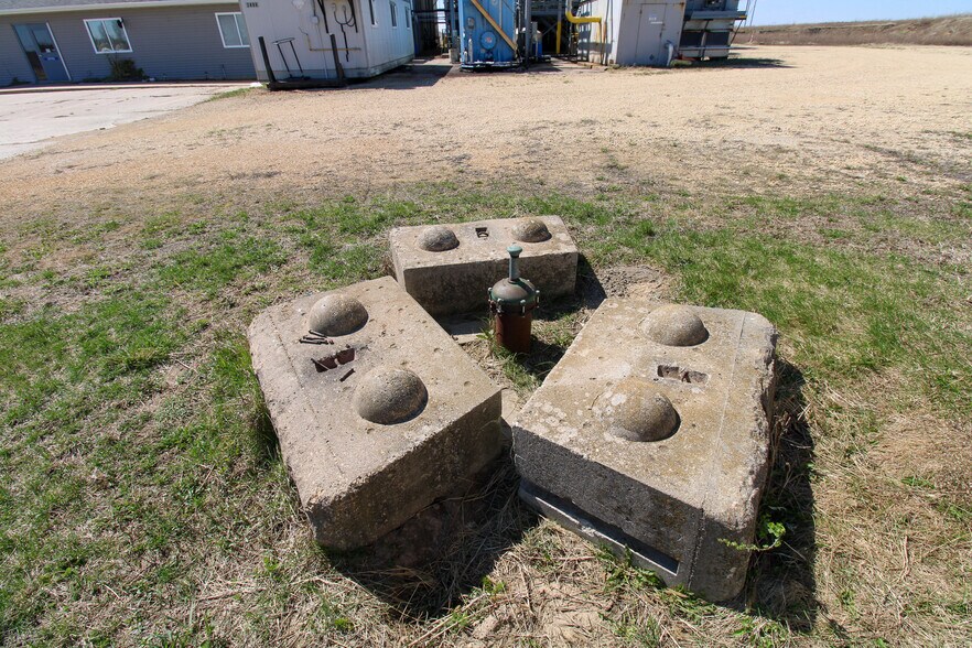 More Photos Of 5640 44th Ave S, Clinton Industrial For Sale