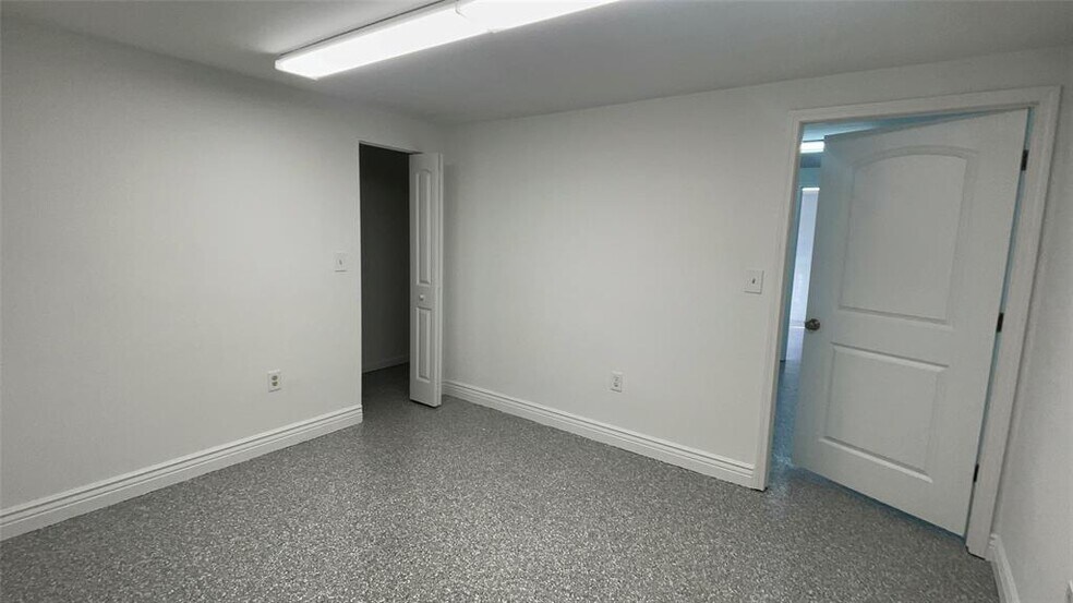 More Photos Of 5220 NW 72nd Ave, Miami Warehouse For Lease