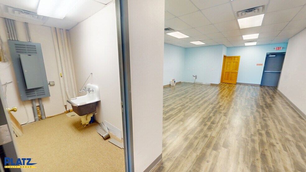 More Photos Of 220-224 Boardman Canfield Rd, Boardman Freestanding For Lease