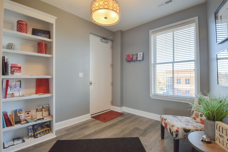 More Photos Of 19701 Bethel Church Rd, Cornelius Office For Sale