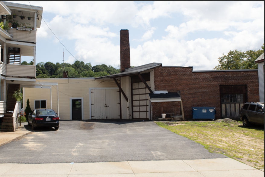 Primary Photo Of 126 Pleasant St, Gardner Warehouse For Lease