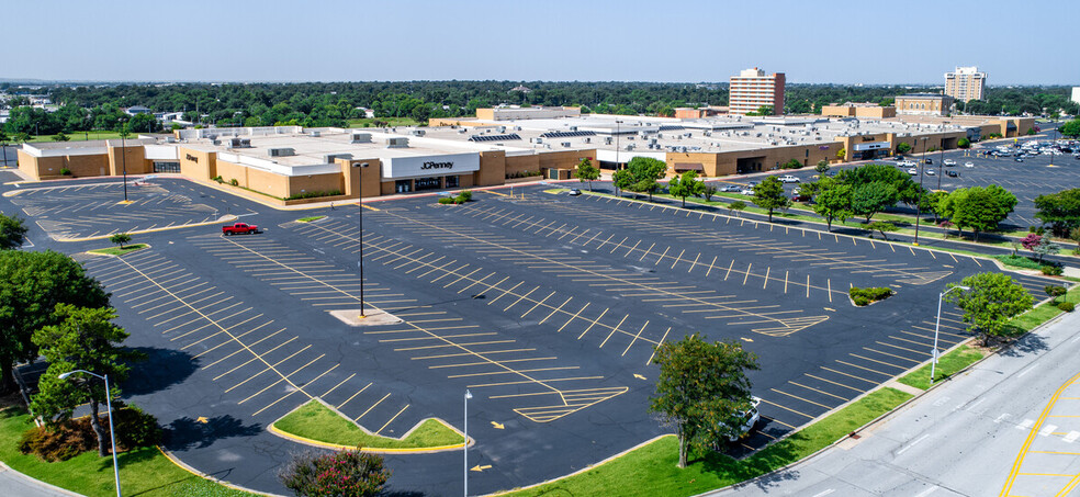 Primary Photo Of 200 SW C Ave, Lawton Unknown For Lease