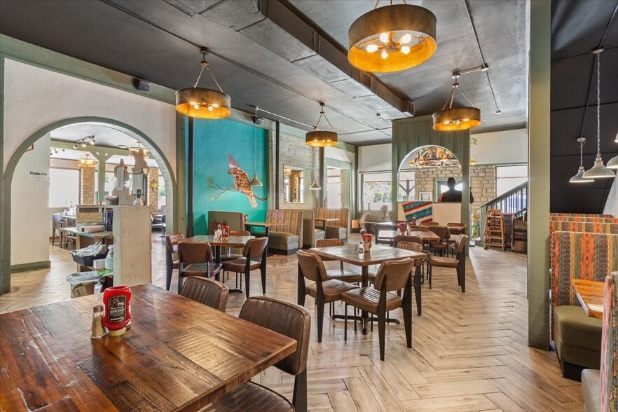 More Photos Of 128 N Pecan, Hico Restaurant For Sale