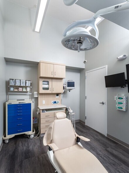 More Photos Of 7586 W Jewell Ave, Lakewood Medical For Sale