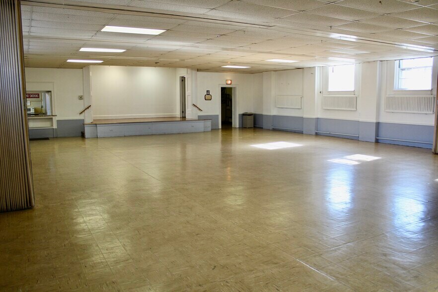 More Photos Of 24 Newington Rd, West Hartford Religious Facility For Sale