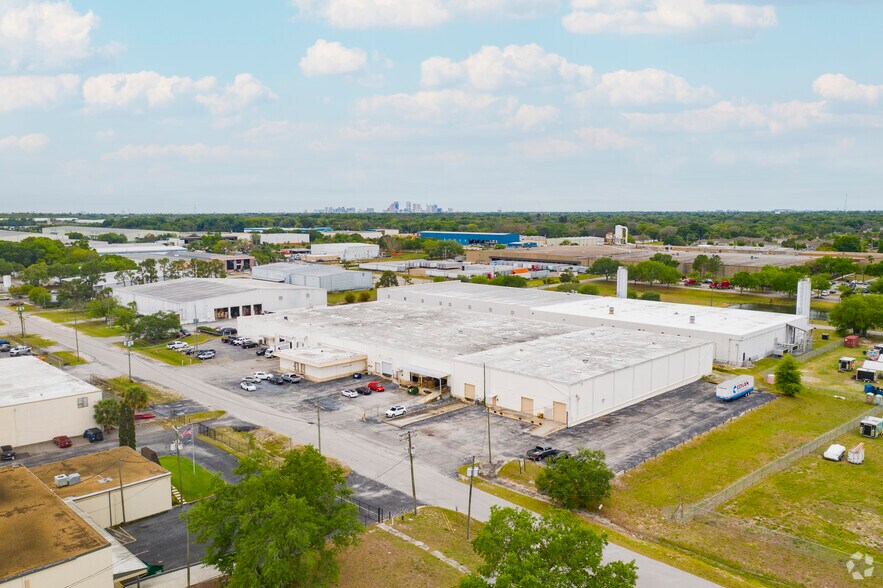 More Photos Of 6704-6712 N 54th St, Tampa Warehouse For Lease
