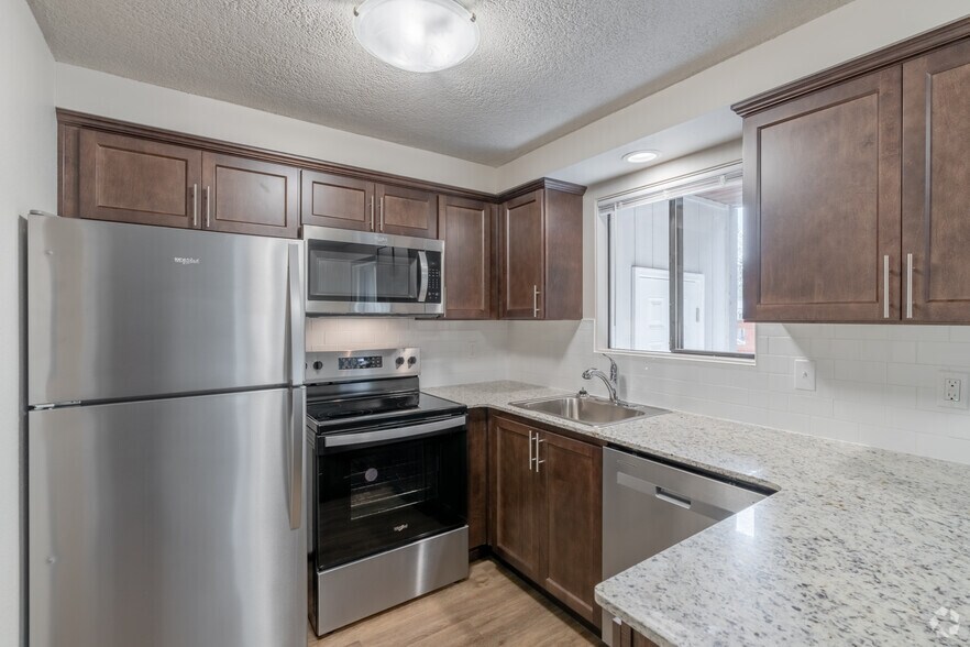 More Photos Of 200-219 lodean Dr, Burlington Apartments For Sale