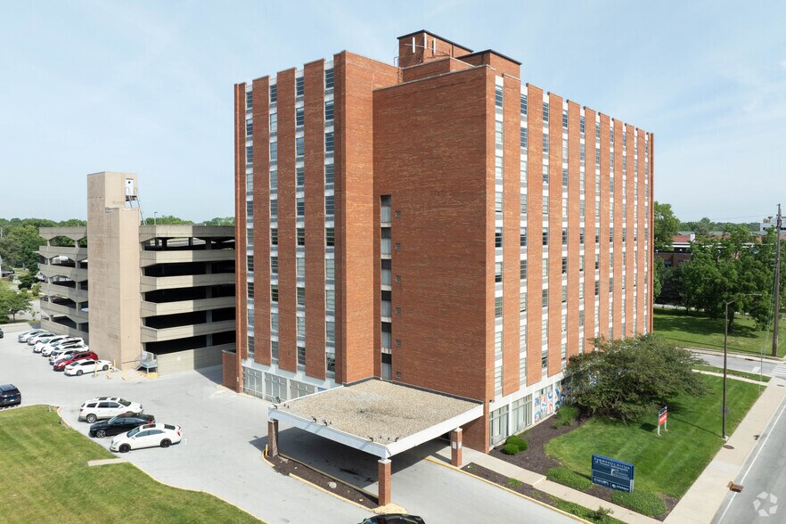 Primary Photo Of 3266 N Meridian St, Indianapolis Medical For Lease