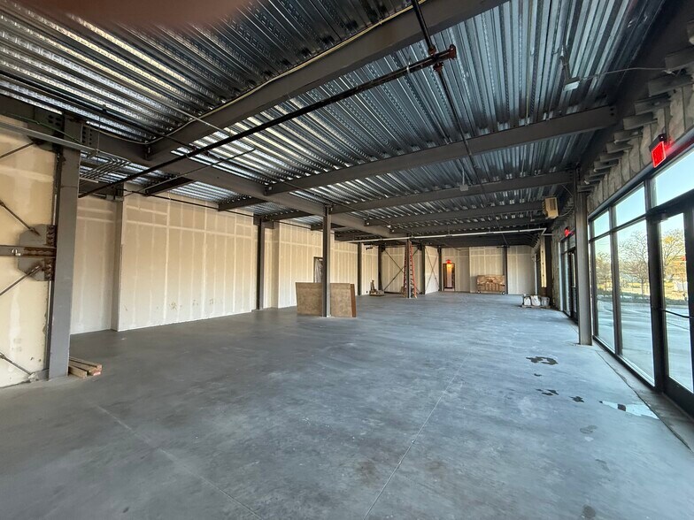 More Photos Of 2801 McKinney St, Melissa Unknown For Lease