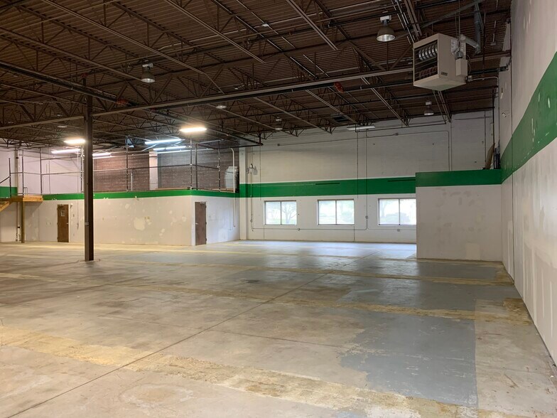 More Photos Of 113 Robbins Rd, Downingtown Light Manufacturing For Lease