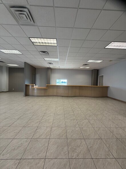More Photos Of 3543 W US Highway 83, Rio Grande City Office For Lease