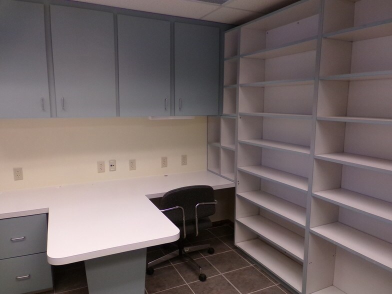 More Photos Of 401 Gilford Ave, Gilford Medical For Sale