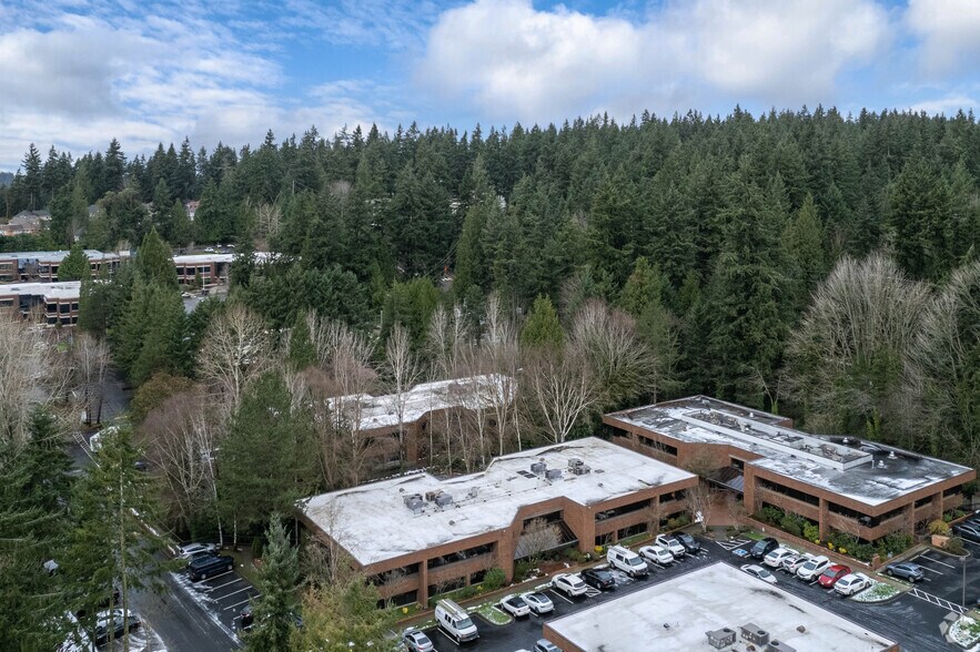 More Photos Of 2310 130th Ave NE, Bellevue Office For Lease