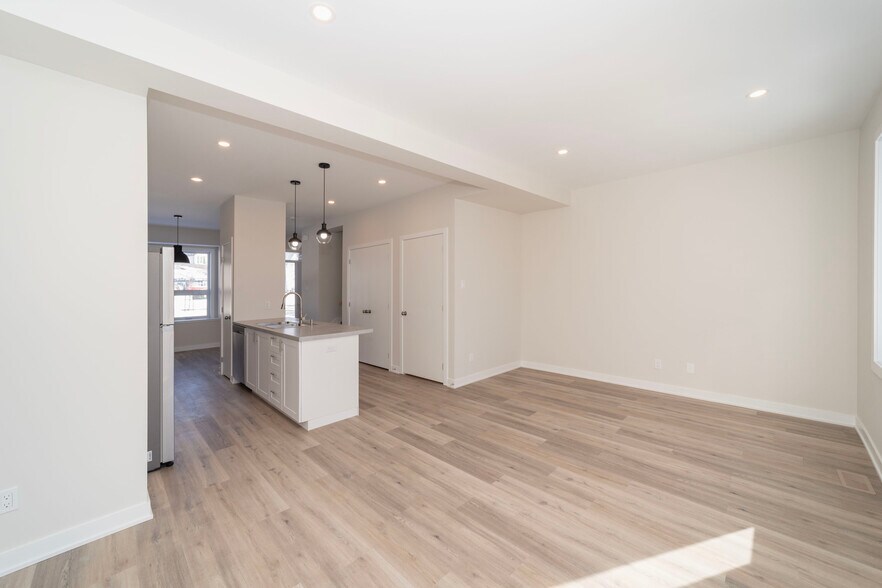 More Photos Of 36 Main St E, Mississippi Mills Apartments For Sale