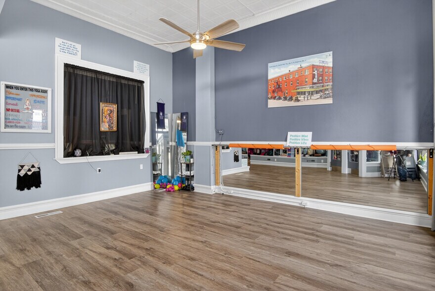 More Photos Of 104-110 S Hill Ave, South Hill Office Residential For Sale