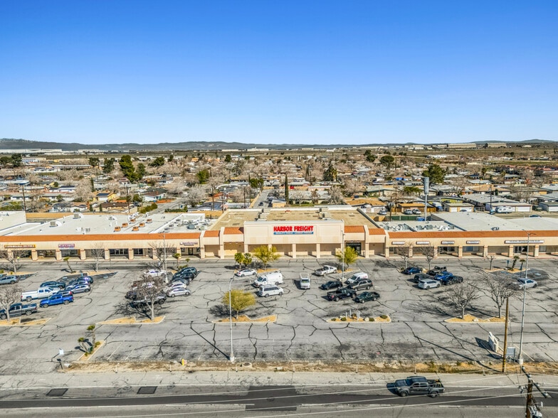 Primary Photo Of 2107-2127 E Palmdale Blvd, Palmdale Unknown For Lease