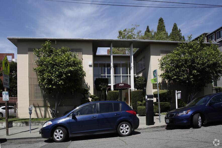 More Photos Of 2929 Summit St, Oakland Office For Lease