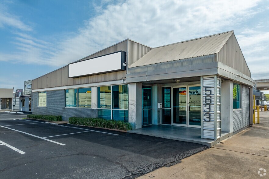 More Photos Of 5633 Southwest Fwy, Houston Freestanding For Lease