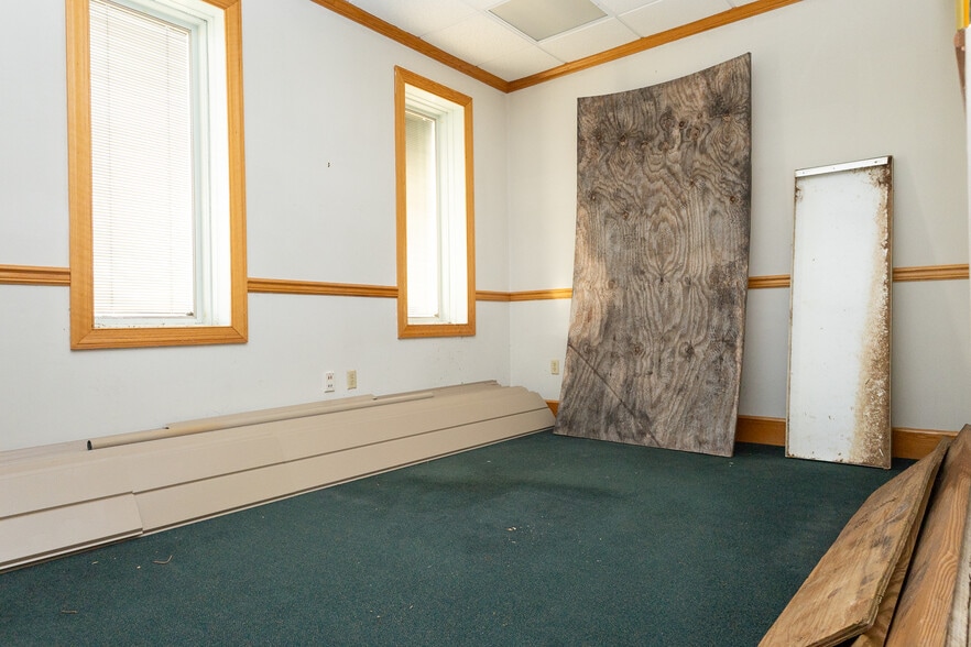 More Photos Of 195 Thomas Johnson Dr, Frederick Medical For Lease