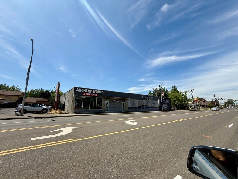 More Photos Of 407 W Main St, Battle Ground Freestanding For Lease