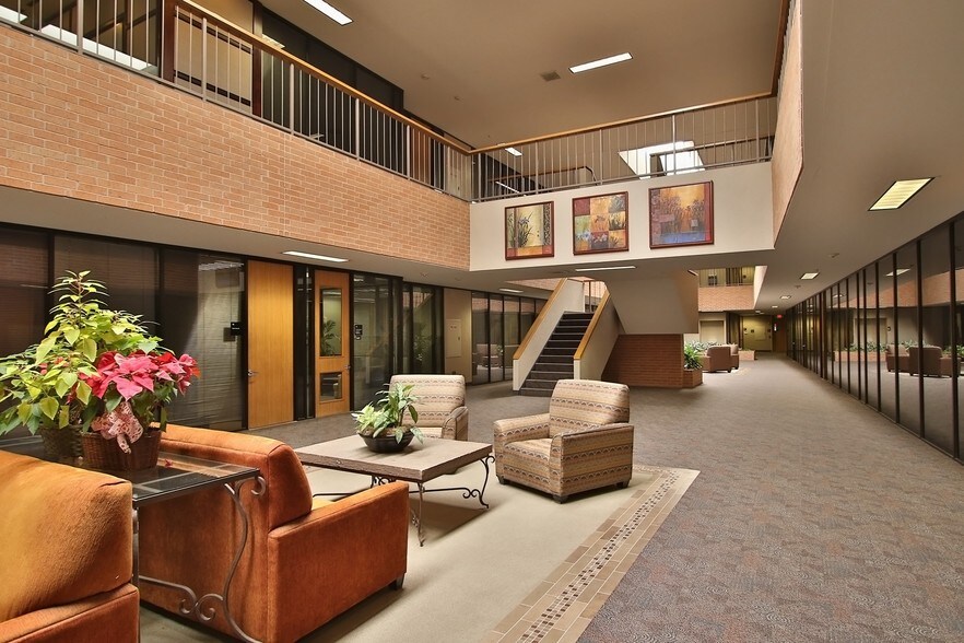 More Photos Of 5252 Westchester St, Houston Office Residential For Lease