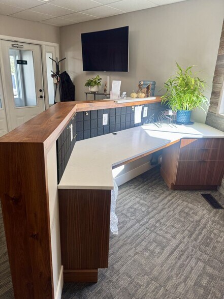 More Photos Of 2871 Jolly Rd, Okemos Food Processing For Lease