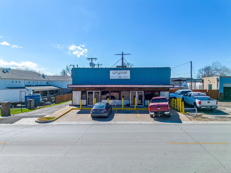 Primary Photo Of 1617 NW 25th St, Fort Worth Restaurant For Sale