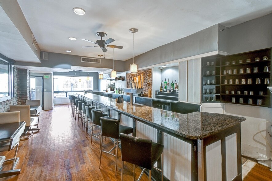 More Photos Of 15 E Centre St, Baltimore Bar For Sale