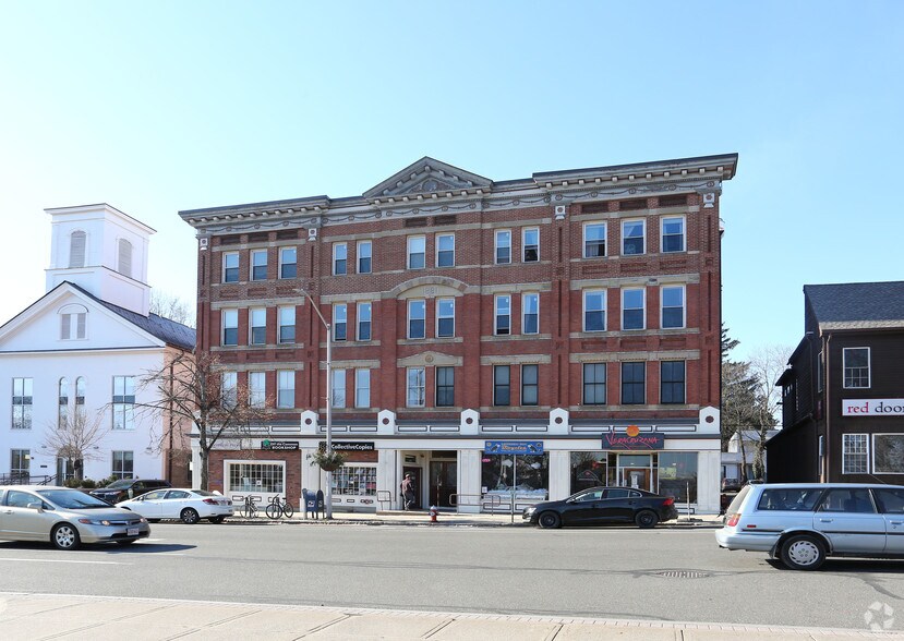 More Photos Of 69 S Pleasant St, Amherst Apartments For Lease