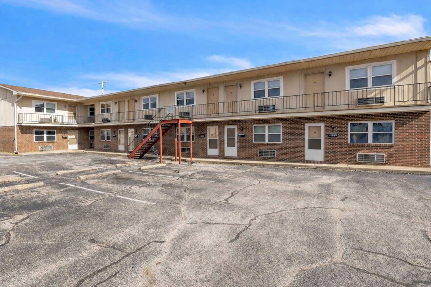 Primary Photo Of 500-516 Richardt Ave, Evansville Apartments For Sale