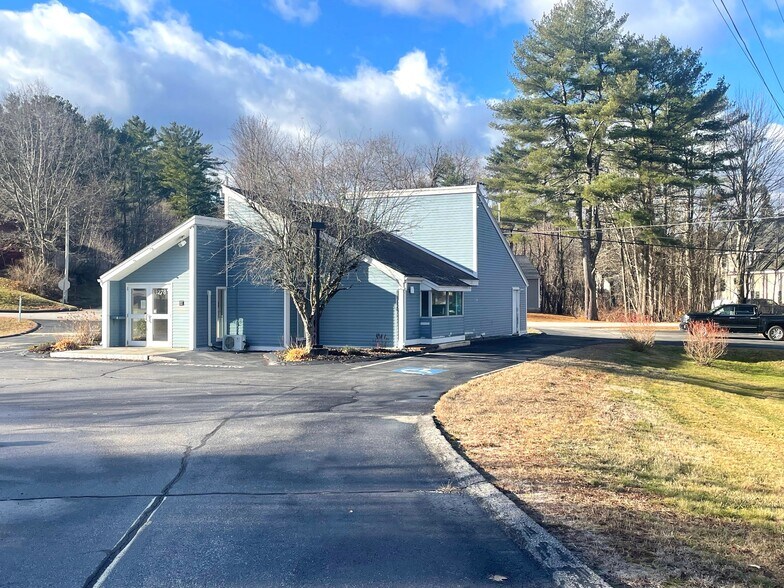 Primary Photo Of 1278 Roosevelt Trl, Raymond Freestanding For Lease