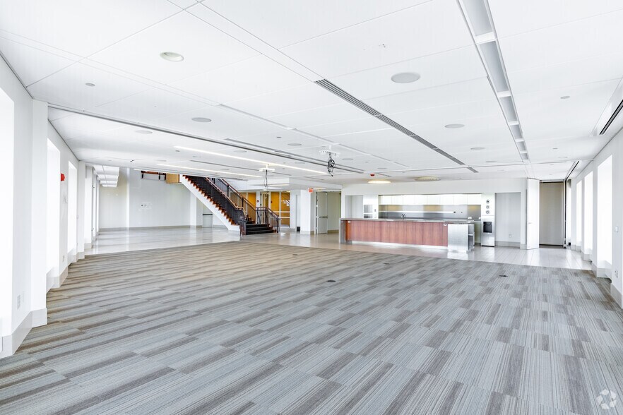 More Photos Of 133 Peachtree St NE, Atlanta Office For Lease