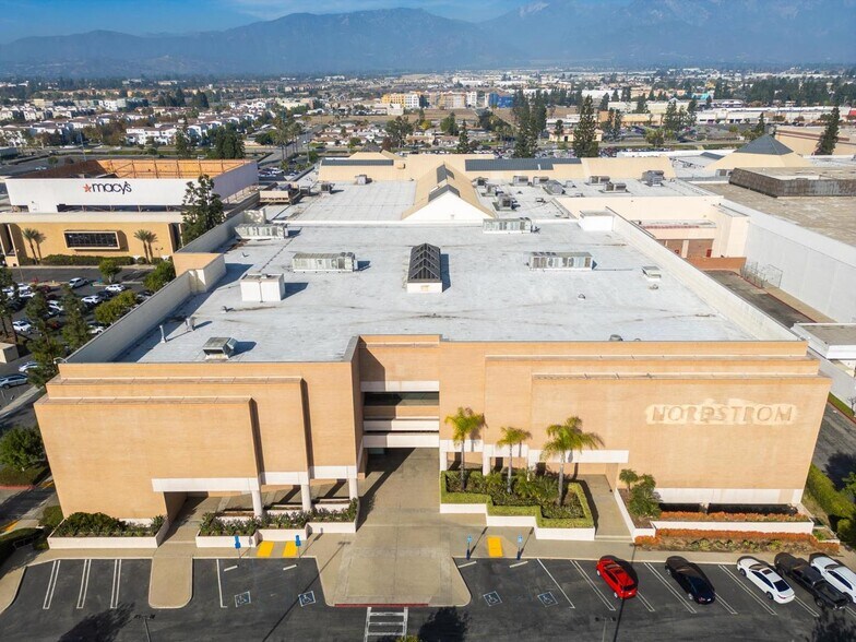 More Photos Of 5060 Montclair Plaza Ln, Montclair Unknown For Lease