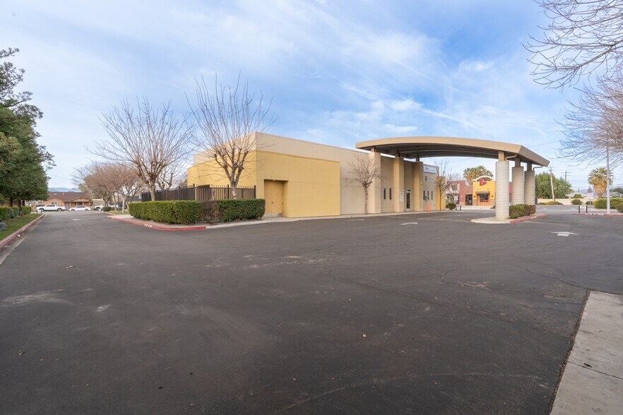 More Photos Of 406 E Elm Ave, Coalinga Office For Sale