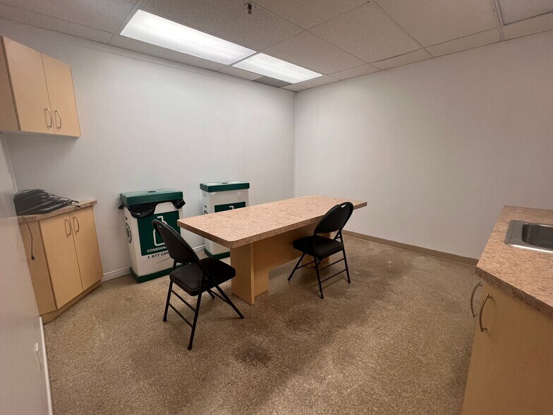More Photos Of 3005 Boul Matte, Brossard Office For Lease