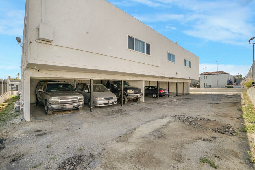 More Photos Of 1401 Pacific Coast Hwy, Harbor City Apartments For Sale