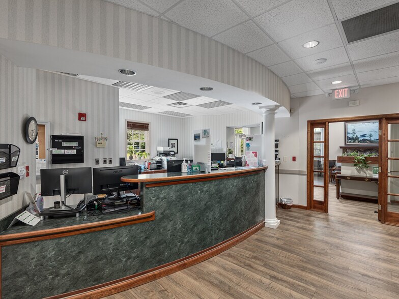 More Photos Of 4 Medical Park Dr, Asheville Medical For Sale