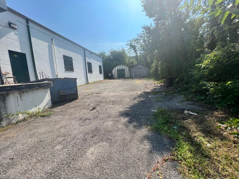 More Photos Of 2141 Kennedy Ave, Baltimore Warehouse For Sale
