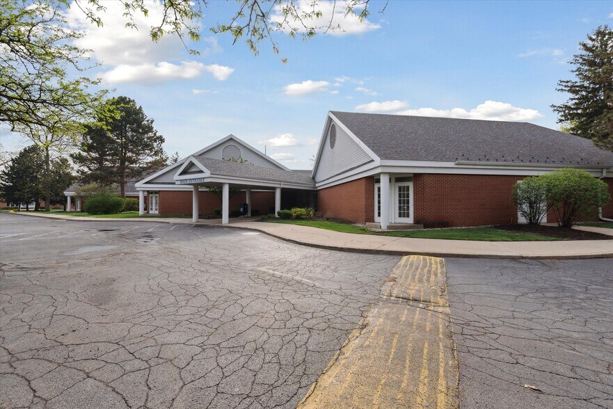 More Photos Of 3740 W Sylvania Ave, Toledo Medical For Sale