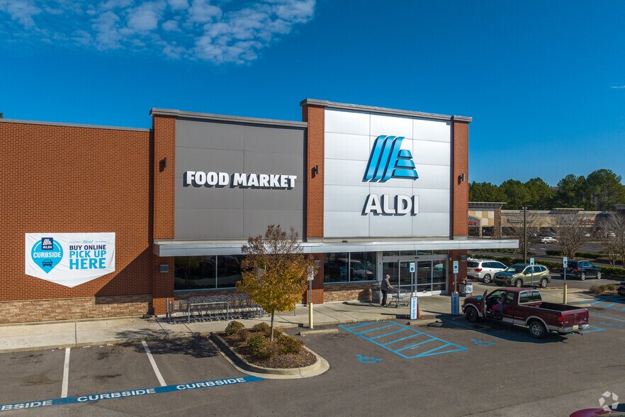 More Photos Of 4639 Hwy 280, Birmingham Freestanding For Lease