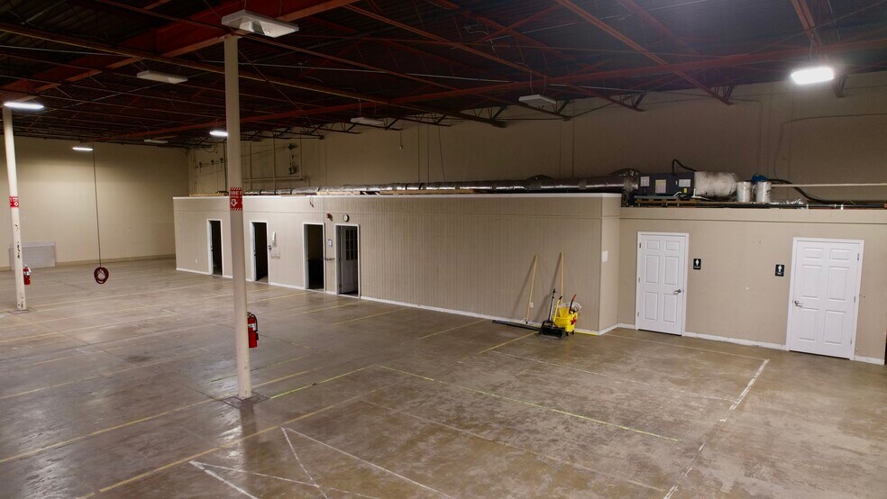 More Photos Of 1131 Shine Ave, Myrtle Beach Warehouse For Lease
