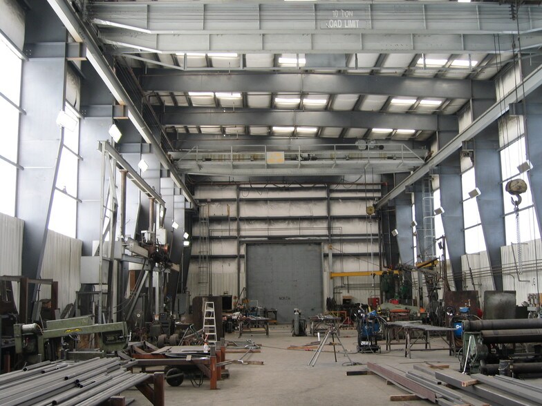 More Photos Of 310 44th St NW, Auburn Manufacturing For Lease