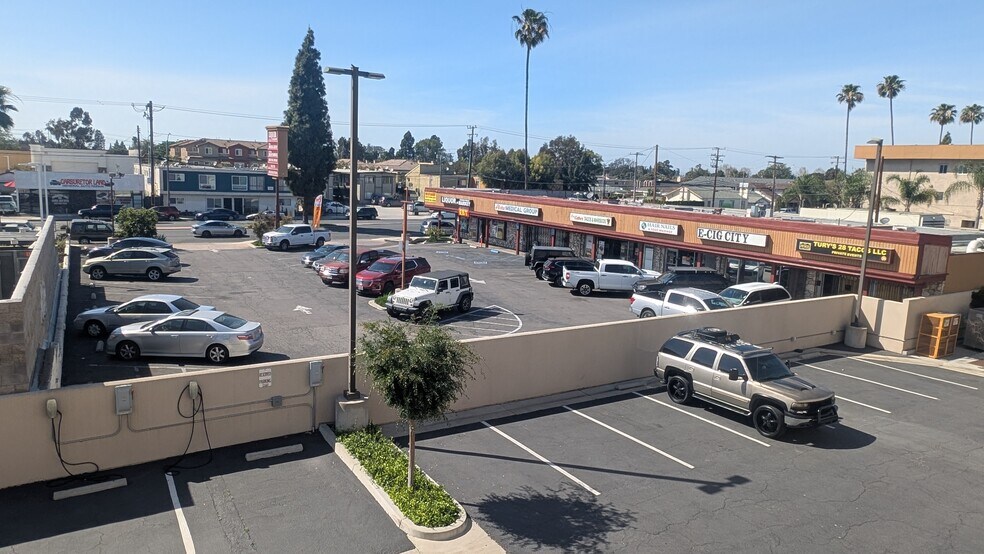 More Photos Of 11801-11813 Carson St, Hawaiian Gardens Storefront For Sale