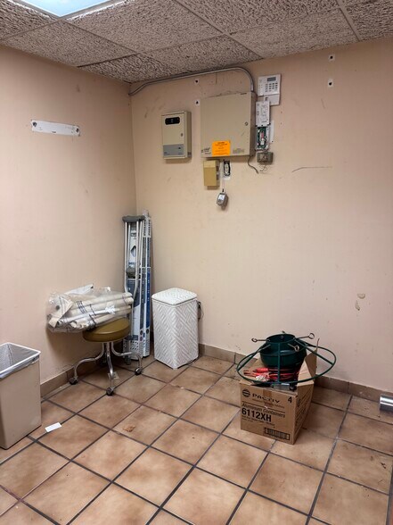 More Photos Of 2660 SW 3rd St, Miami Office For Sale