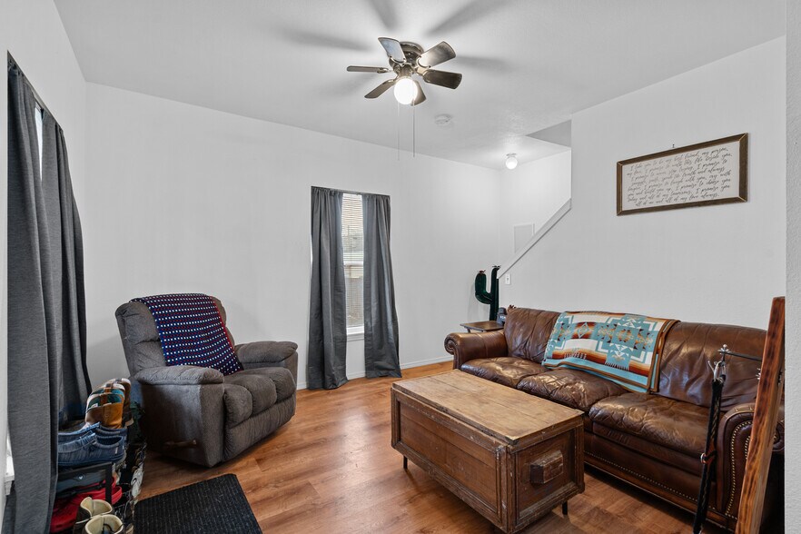 More Photos Of 140 S Chase St, Heppner Apartments For Sale